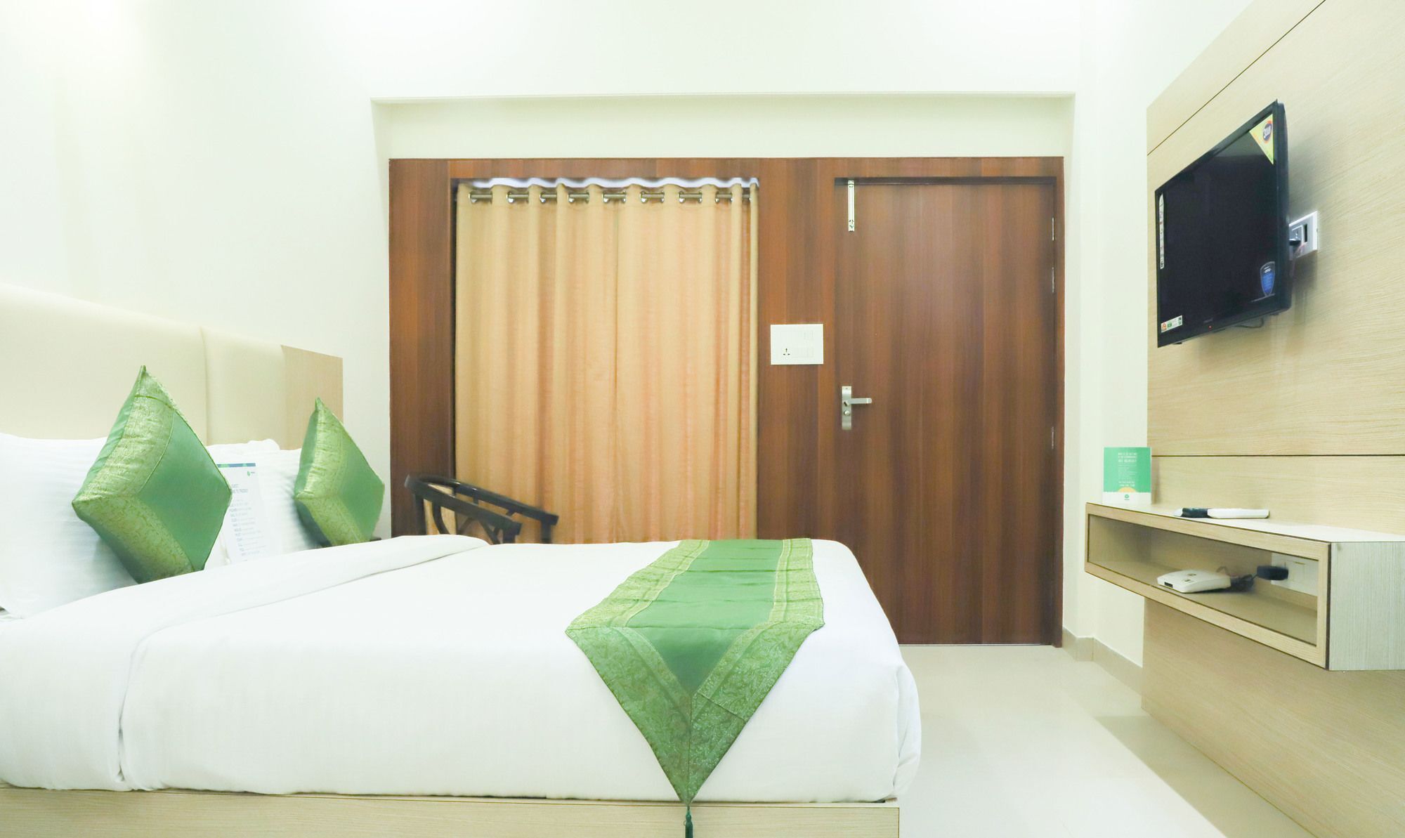 Hotel Lotus Grand Mathura Eksteriør billede